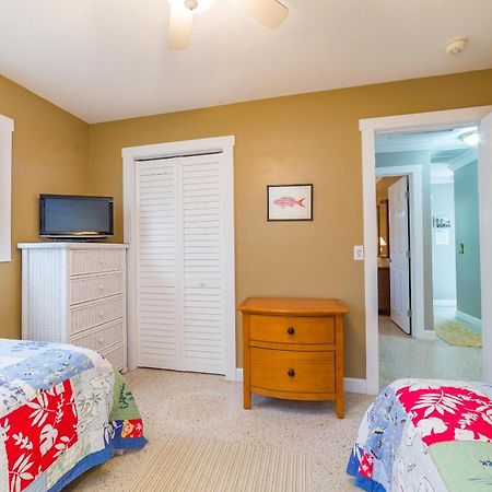 Sand And Sea 113 B Anna Maria Exterior photo